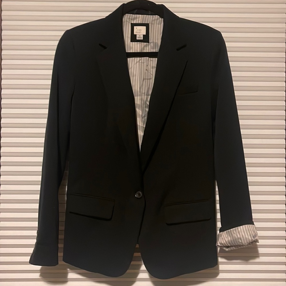 A New Day. (Target) Size 10 black blazer.